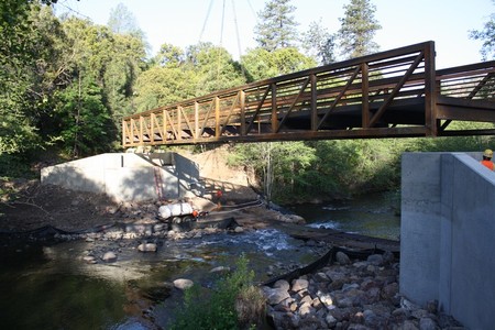 Antelope Bridge Placement 051612 4