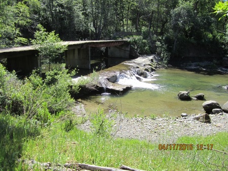 Before_Millville_Ditch_Company_exposed_siphon